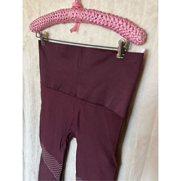 Spanx Look At Me Now Seamless Moto Leggings Woman’s Size XL - Picture 4 of 11